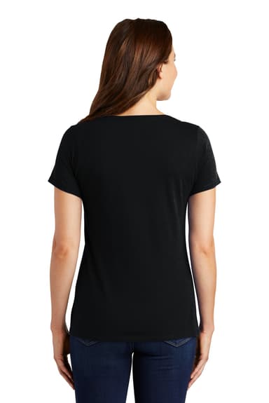Nike Women's Dri-FIT Cotton/Poly Scoop Neck Tee. NKBQ5234